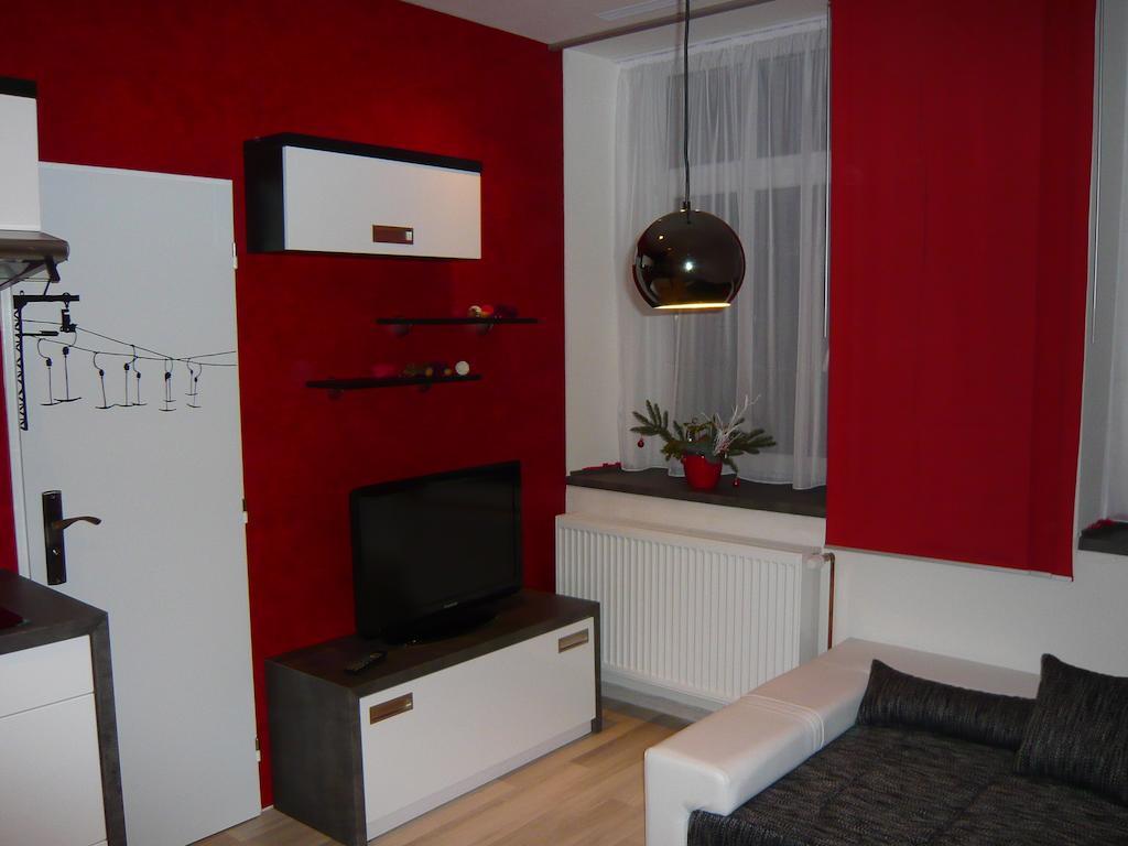 Apartmany Liska Mlade Buky Room photo